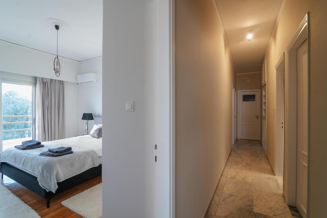 Sea Front Luxury Apartment Patras Exterior photo