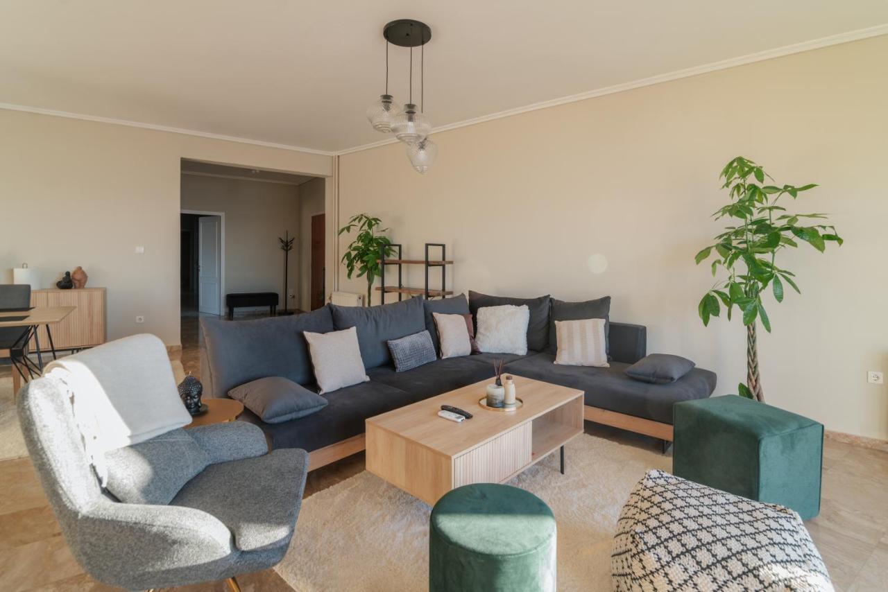 Sea Front Luxury Apartment Patras Exterior photo