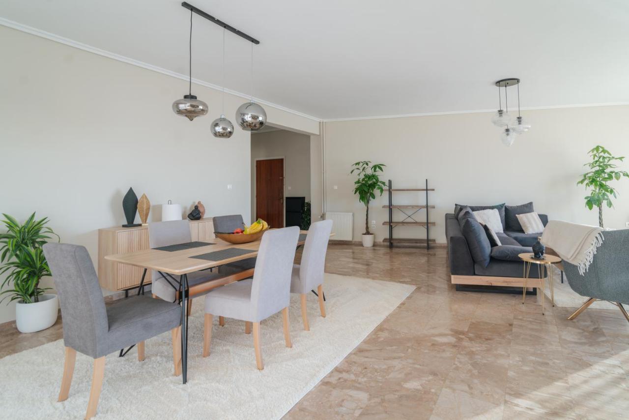 Sea Front Luxury Apartment Patras Exterior photo
