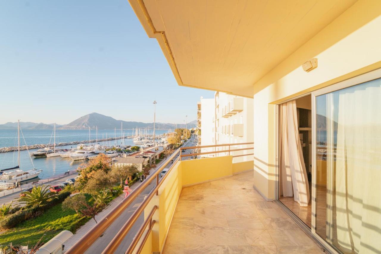 Sea Front Luxury Apartment Patras Exterior photo