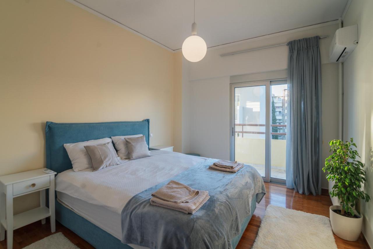 Sea Front Luxury Apartment Patras Exterior photo